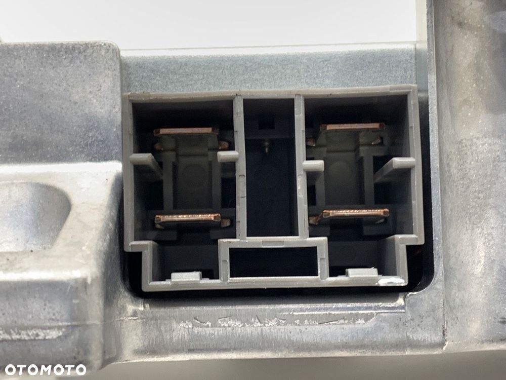 MODUŁ WSPOMAGANIA  MITSUBISHI COLT VI (Z3_A, Z2_A) 2002 - 2012 1.3 70 kW [95 KM] benzyna 2004 - - 3