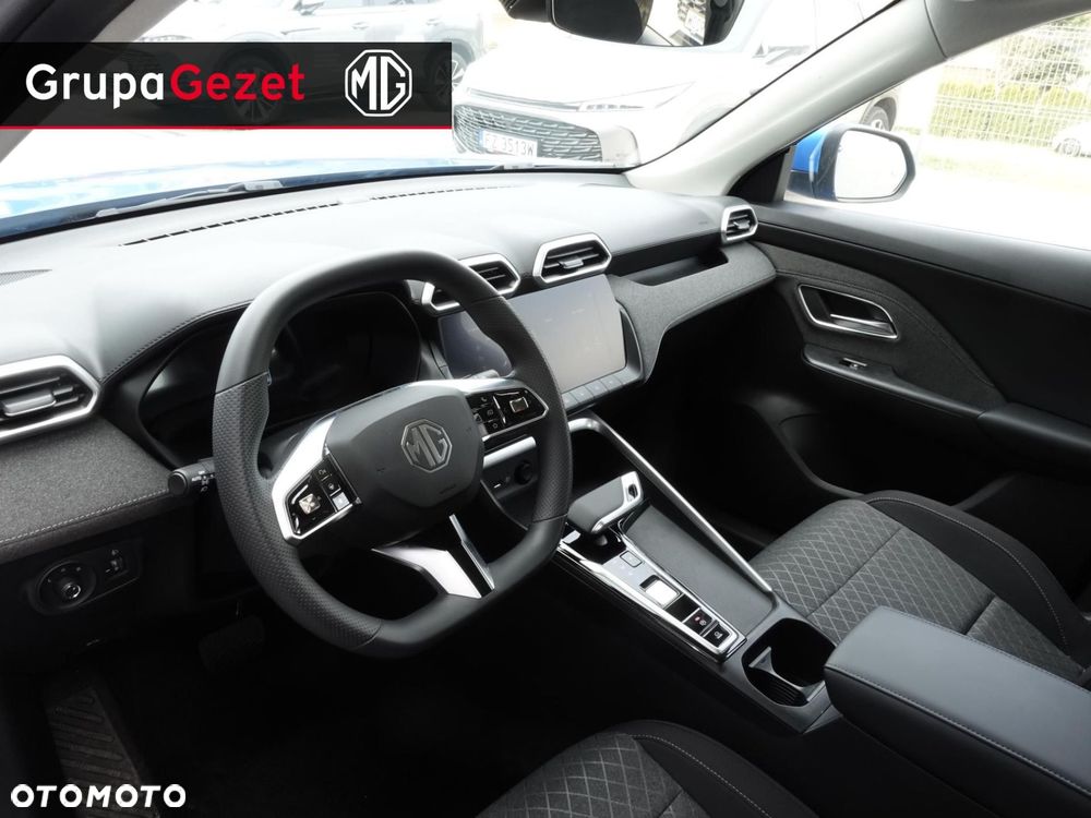 MG ZS - 8