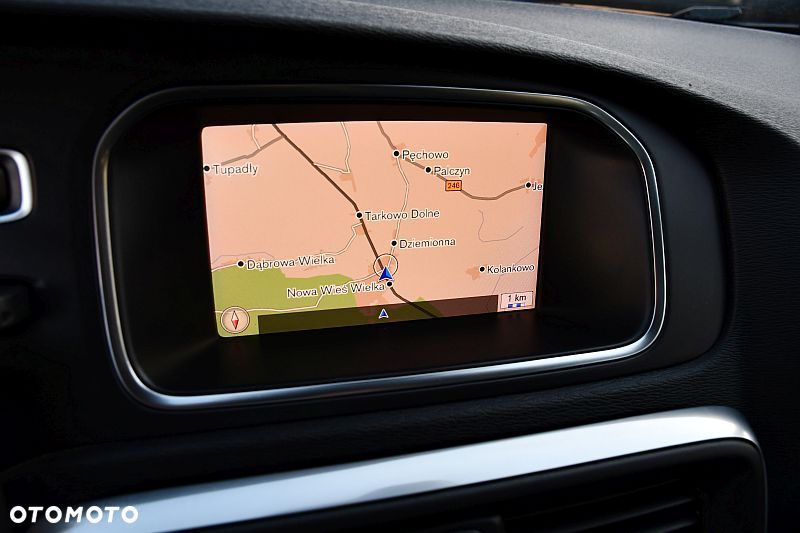 Volvo V40 Cross Country D2 Momentum - 14