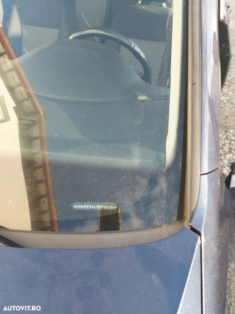 Volkswagen Golf 1.6 TDI BlueMotion Technology DSG Trendline - 28