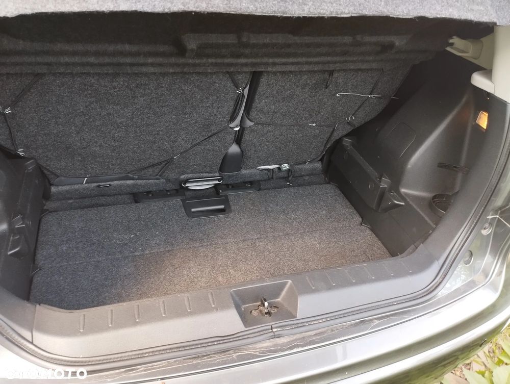 Nissan Note I (2005-2013), 2011