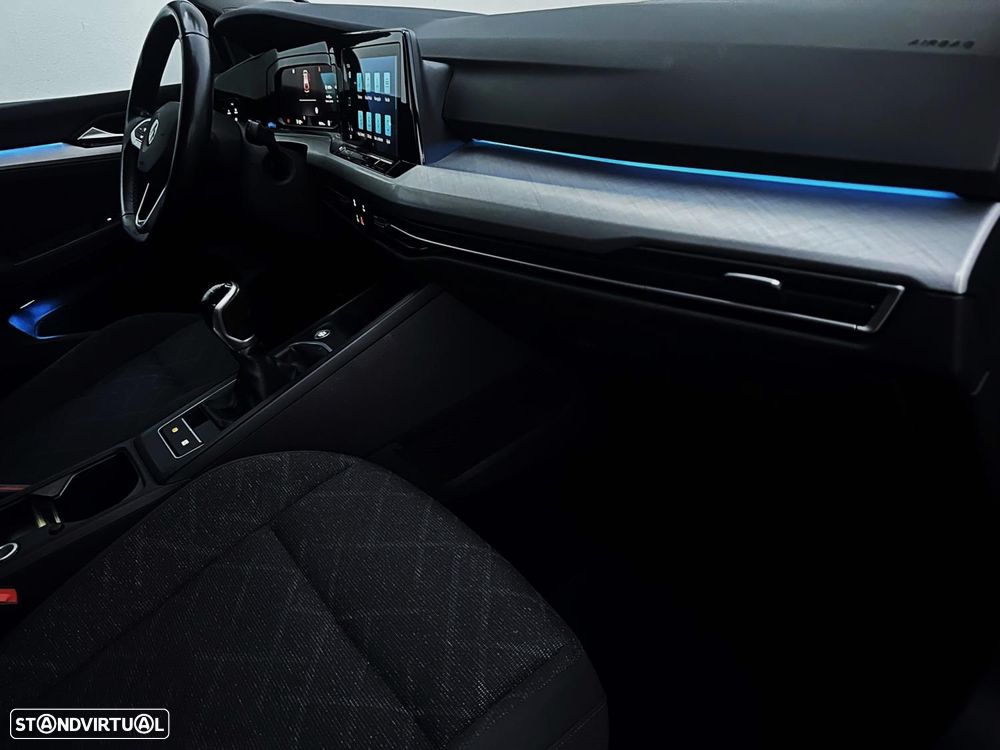 VW Golf Variant 2.0 TDi Conceptline - 14