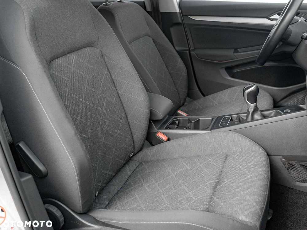 Volkswagen Golf - 31