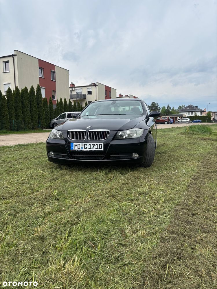 BMW Seria 3 325i - 2