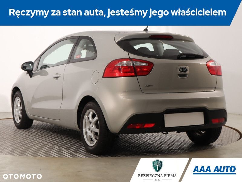 Kia Rio - 6
