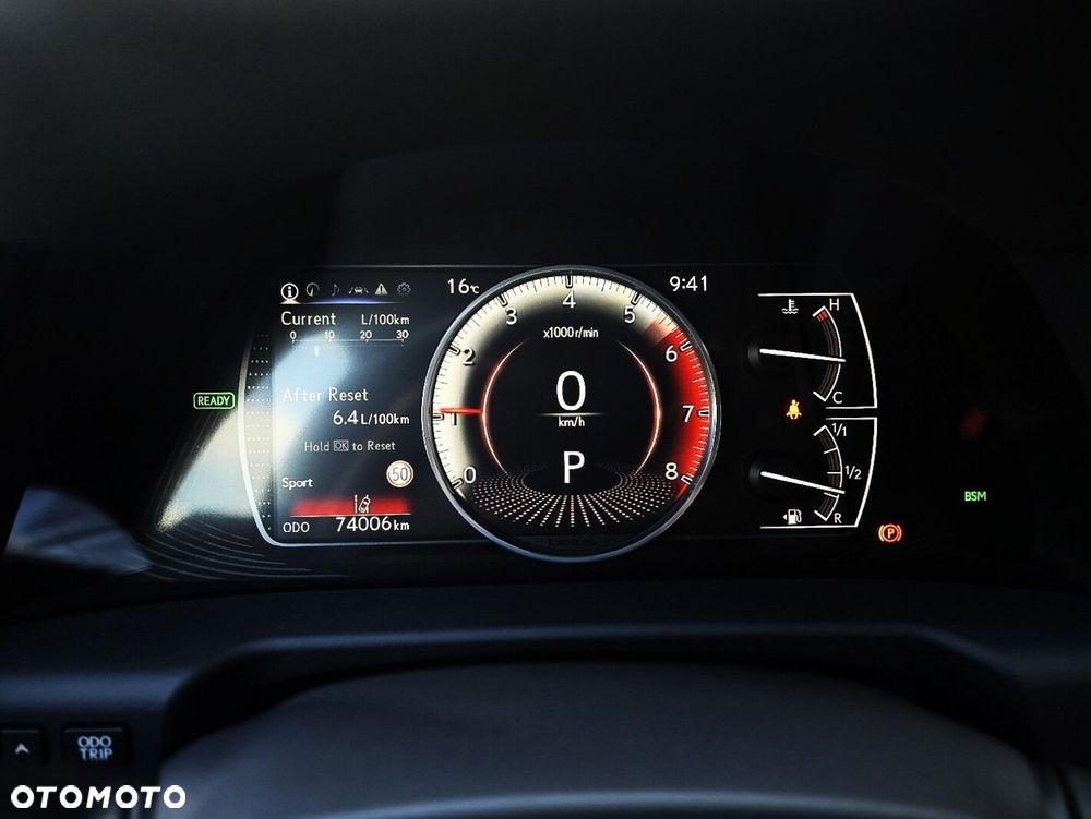Lexus ES 300h F Sport Design - 21