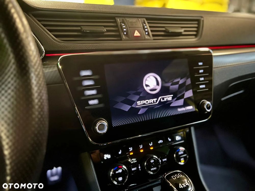 Skoda Superb 2.0 TDI SCR 4x4 Sportline DSG - 33