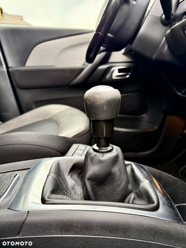 Citroën C4 Picasso THP 155 Exclusive - 23