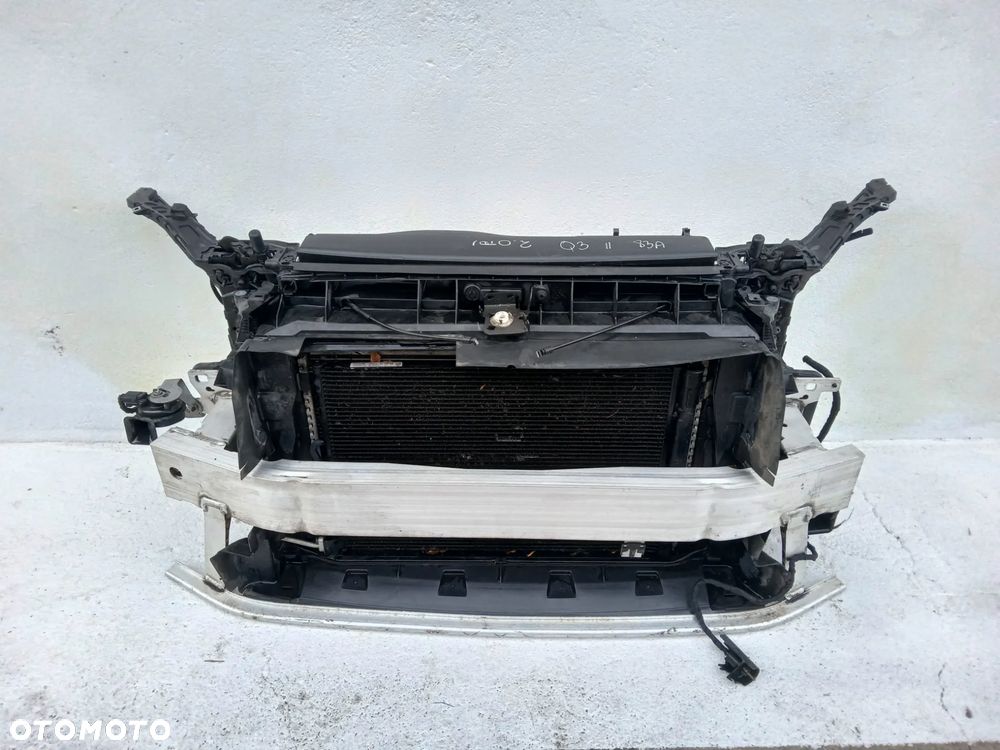 AUDI Q3 II 83A 2.0 TDI- PAS PRZEDNI CHŁODNICE WENTYLA - 1