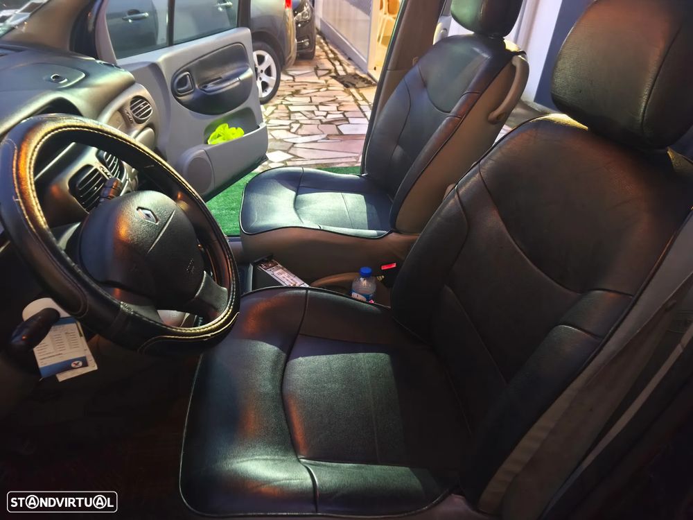 Renault Scénic RX4 2.0 16V Privilège - 7