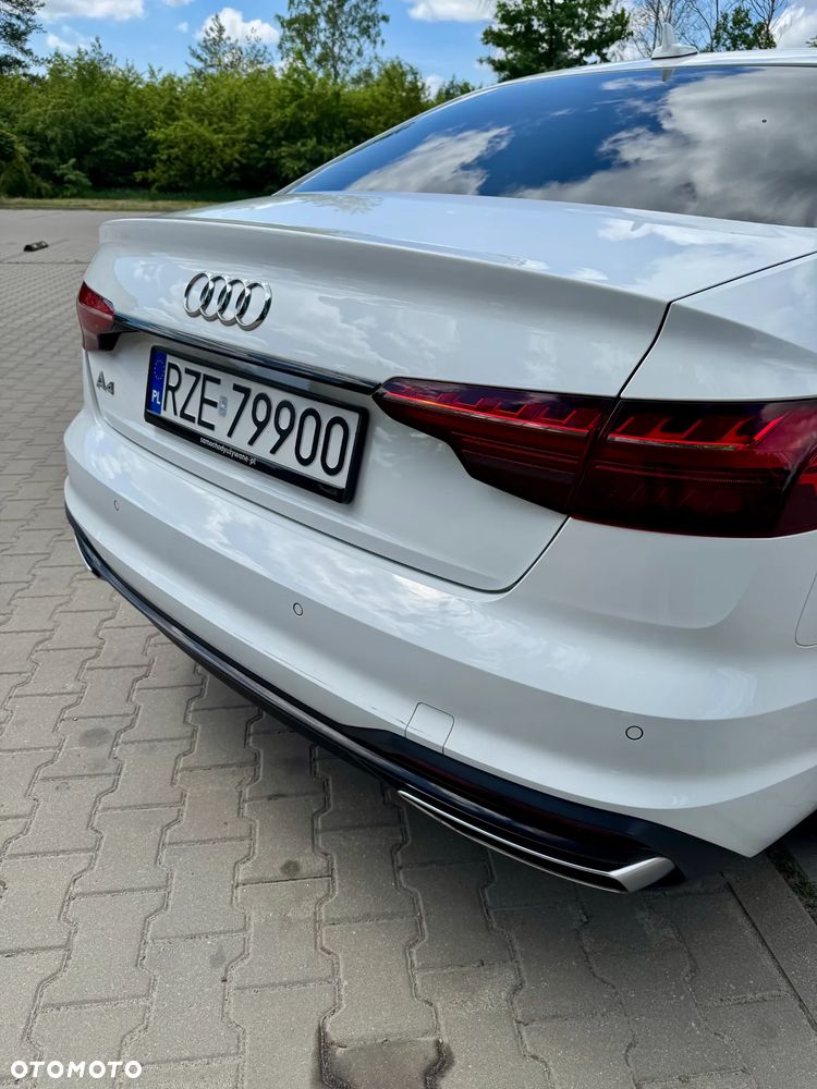 Audi A4 Limousine 40 TFSI S tronic - 20