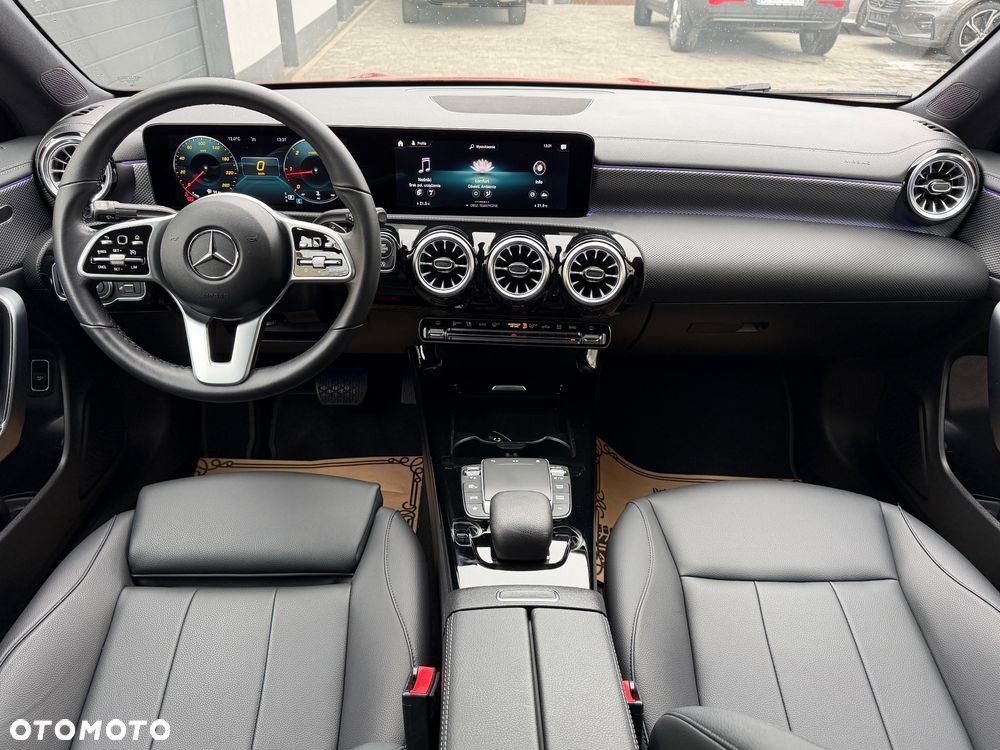 Mercedes-Benz CLA 200 d Progressive 8G-DCT - 8