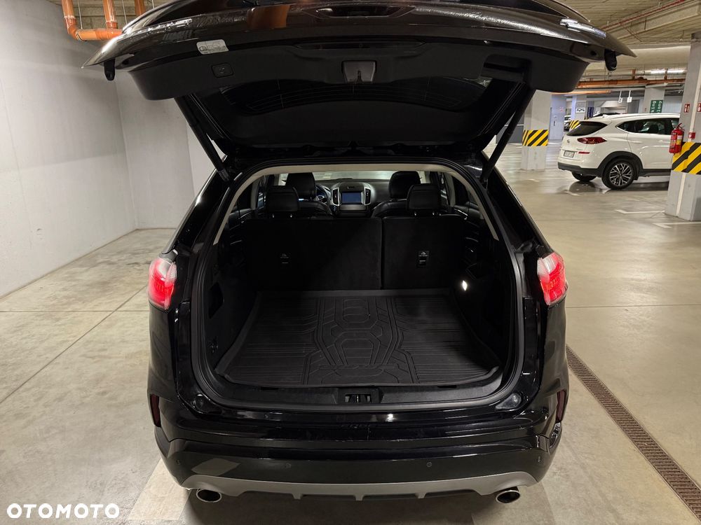 Ford Edge - 16