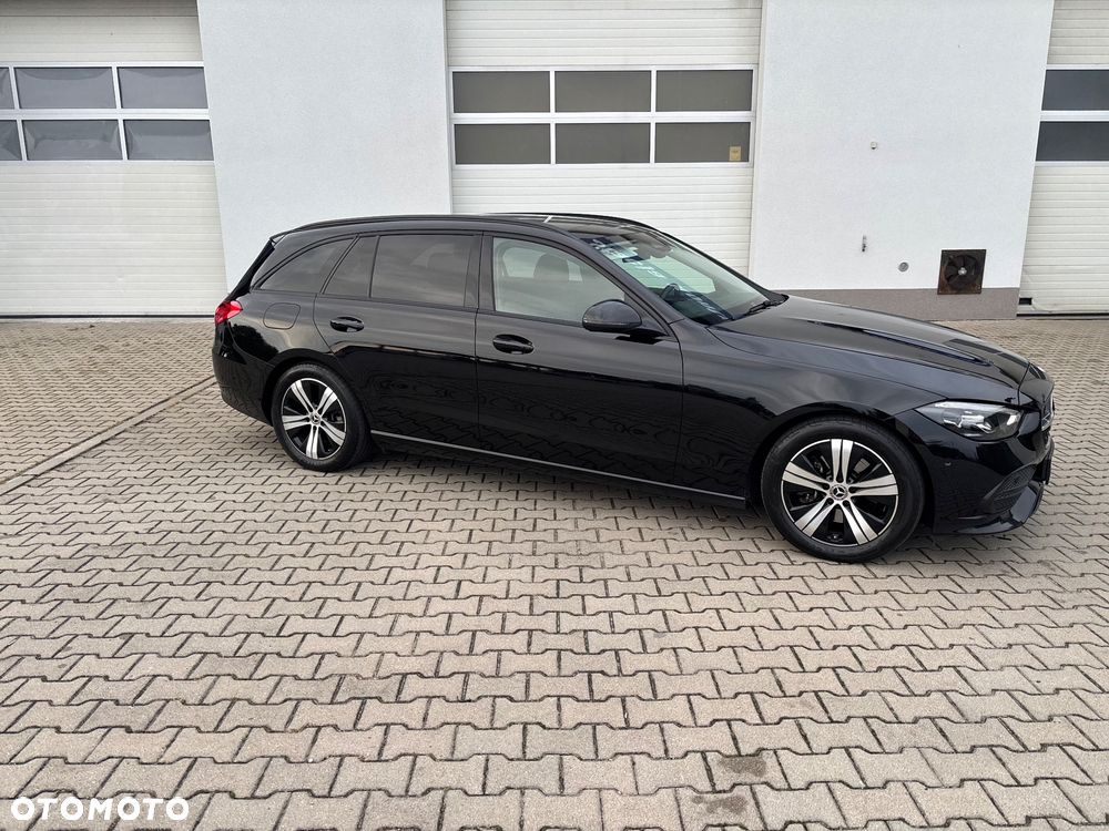 Mercedes-Benz Klasa C 220 d mHEV - 3