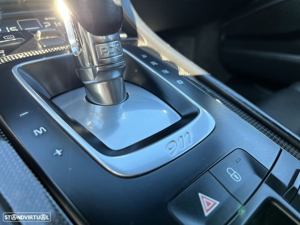 Porsche 911 (991) Turbo S PDK - 40