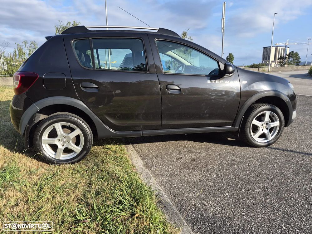 Dacia Sandero Stepway TCe 90 (S&S) Prestige - 8