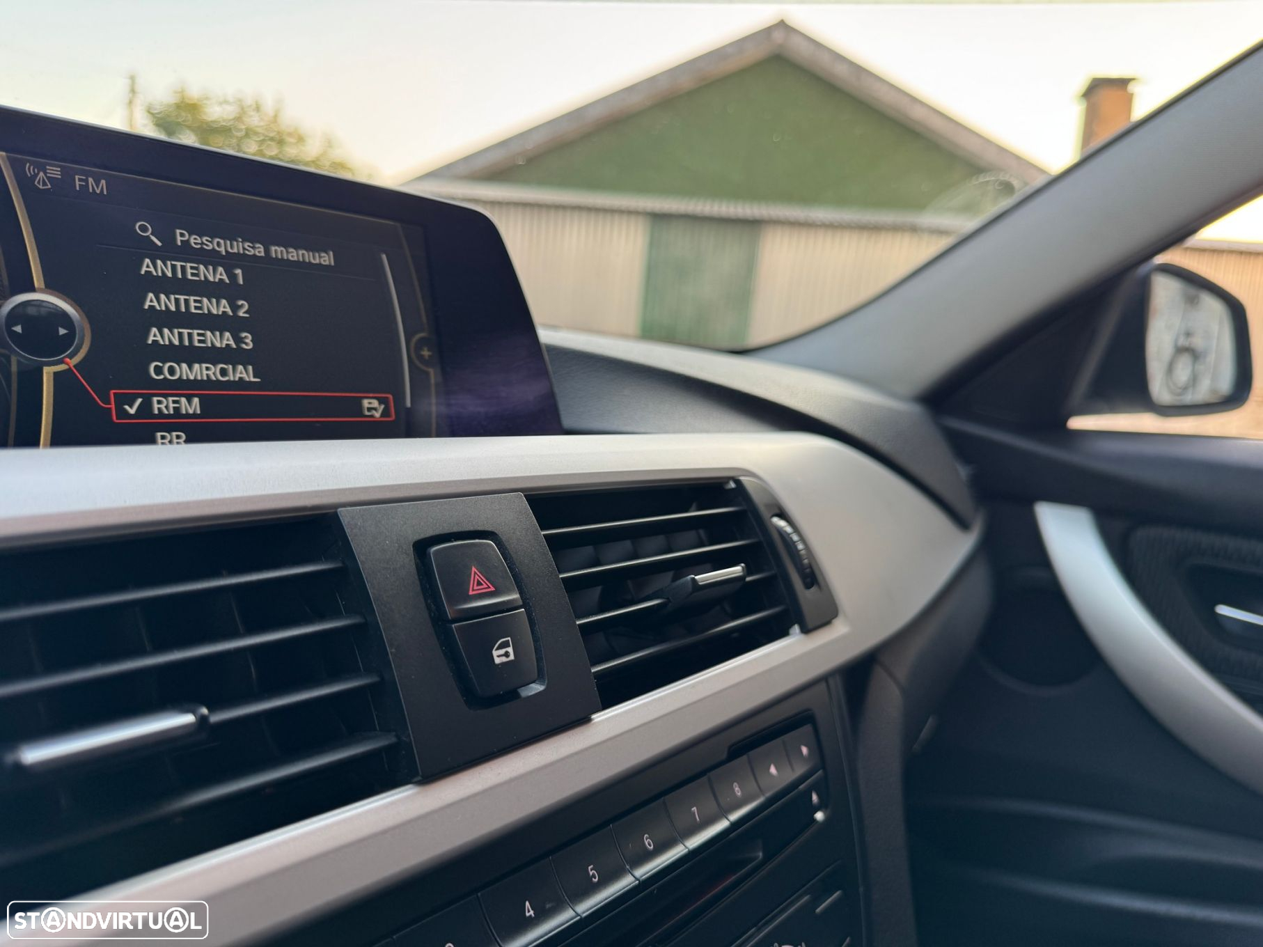 BMW 320 d Touring Auto Line Modern - 35