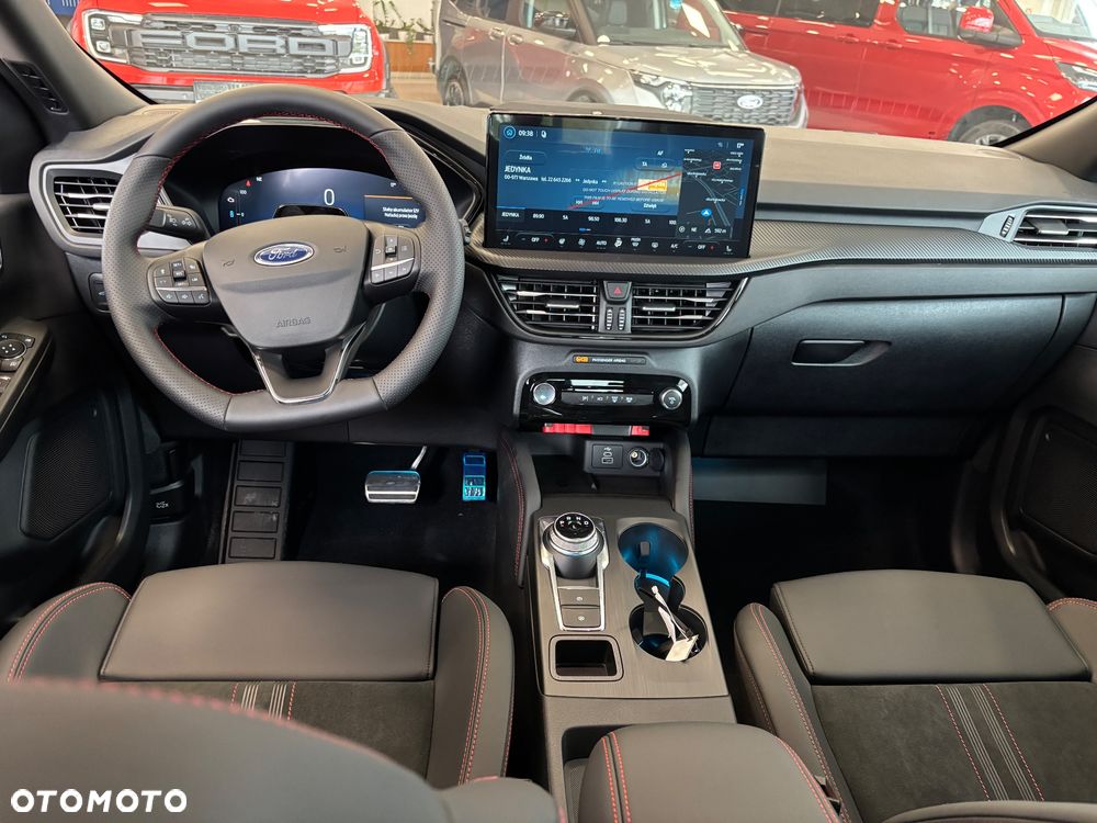Ford Kuga 2.5 FHEV AWD ST-Line X eCVT - 18