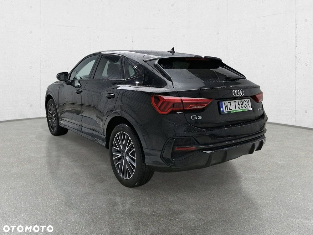 Audi Q3 Sportback - 5
