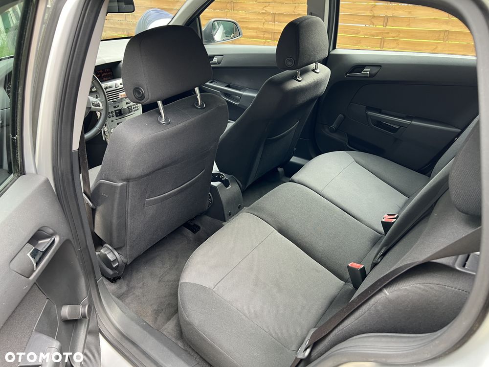 Opel Astra 1.6 - 14