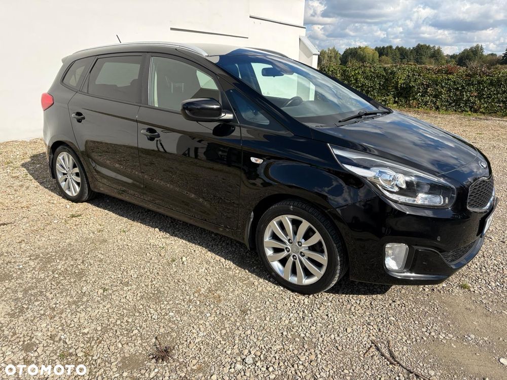 Kia Carens 1.7 CRDi 115 Dream-Team Edition - 4