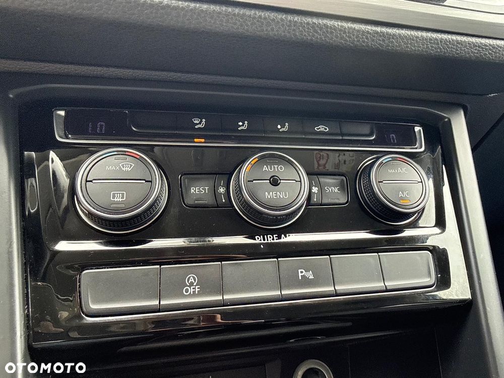 Volkswagen Touran 1.6 TDI SCR BlueMotion Technology DSG Trendline - 25