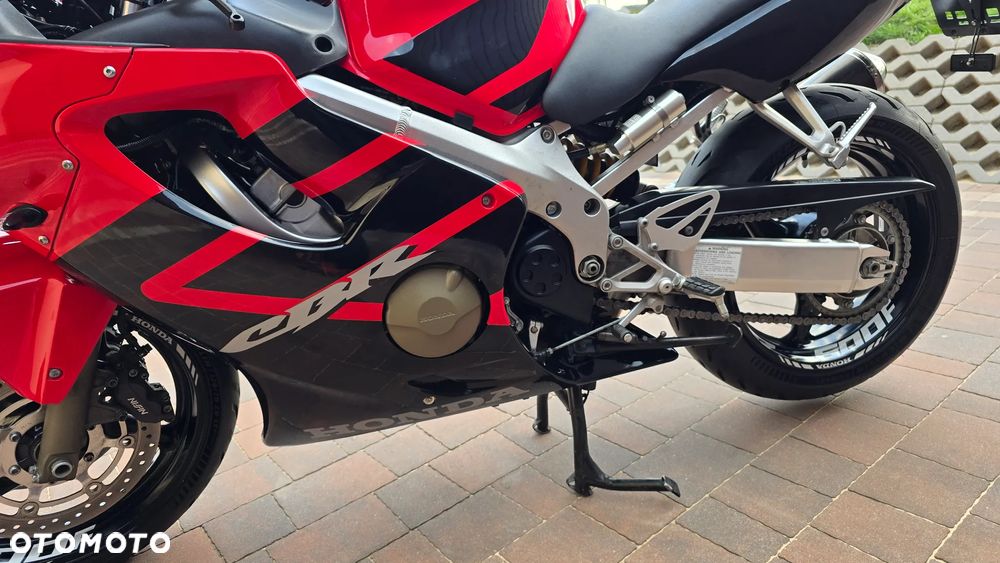 Honda CBR - 12