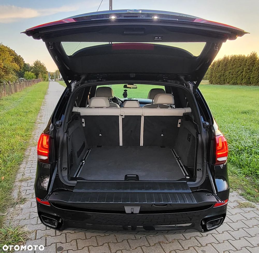 BMW X5 M M50d - 10