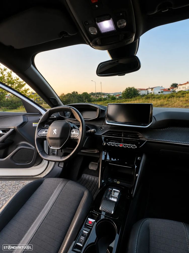 Peugeot e-2008 - 4