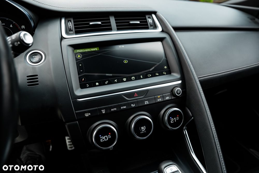 Jaguar E-Pace D240 AWD R-Dynamic S - 35