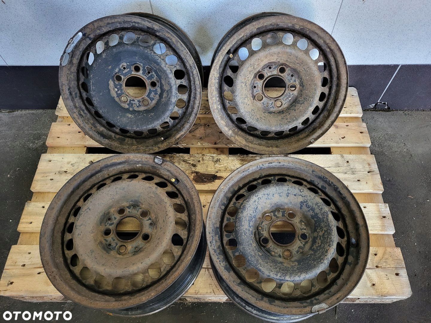 felgi stalowe stalówki 15" 7Jx15 MERCEDES VITO W638 W210 2104000702 - 1