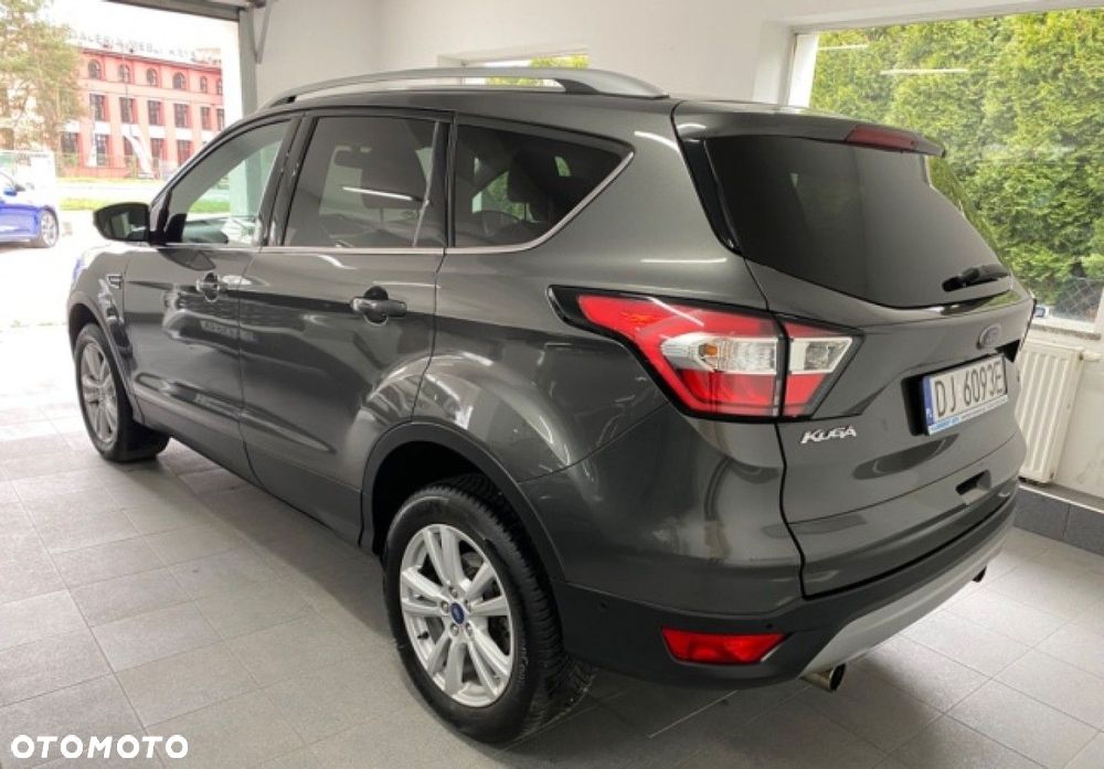 Ford Kuga - 2