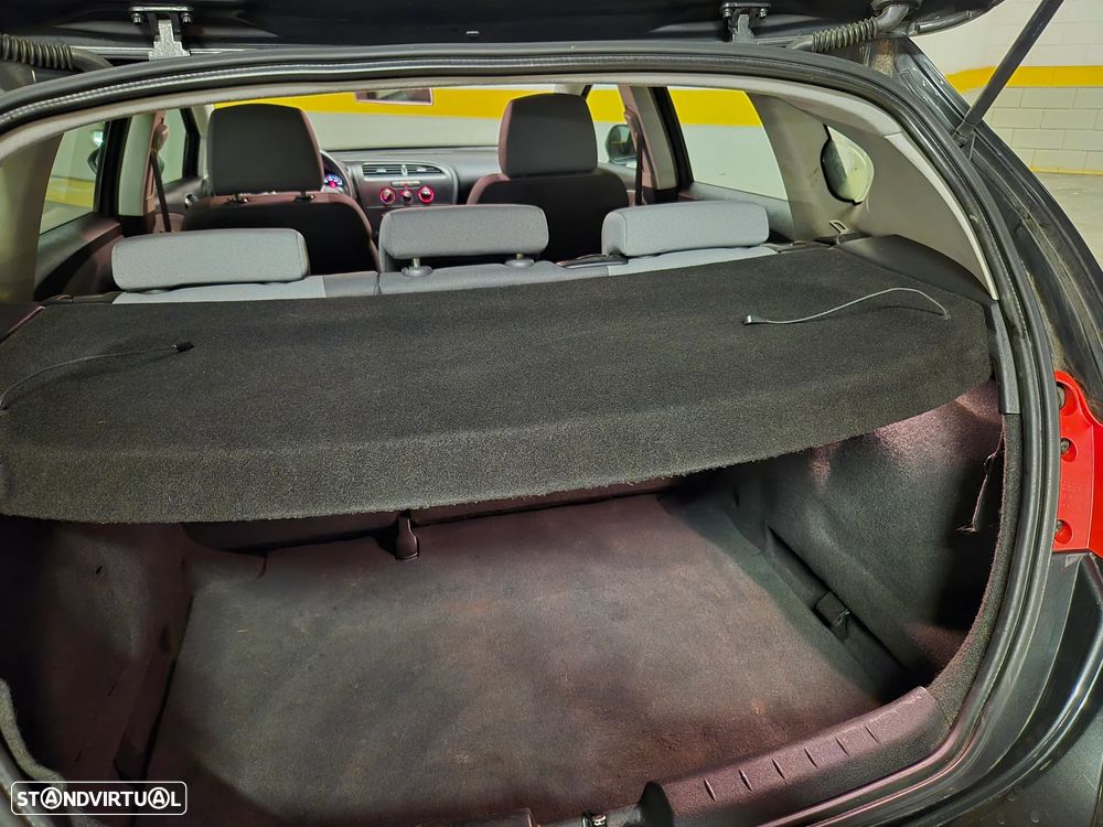 SEAT Leon 1.6 TDI DPF E-Ecomotive Style - 27