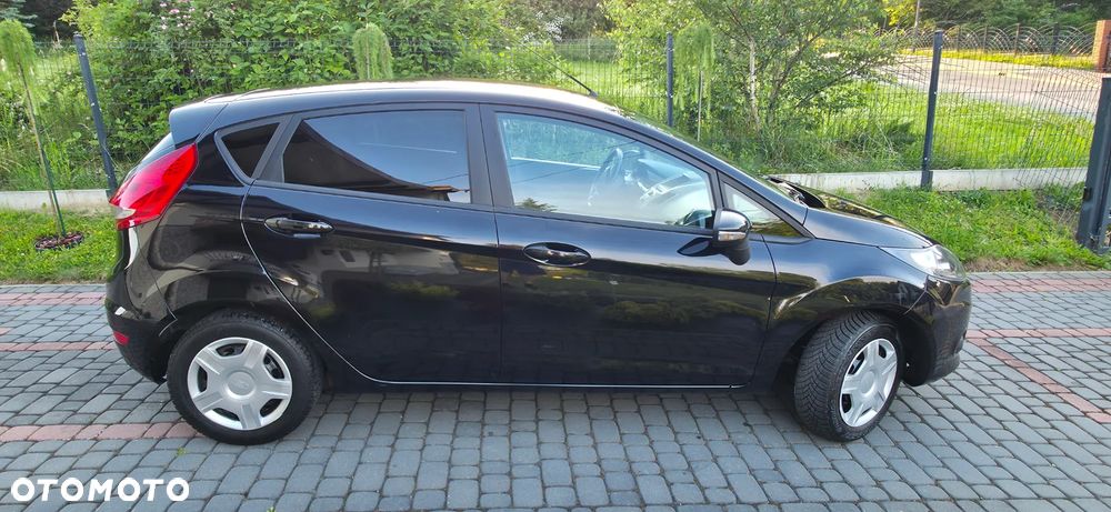 Ford Fiesta 1.25 Champions Edition - 25