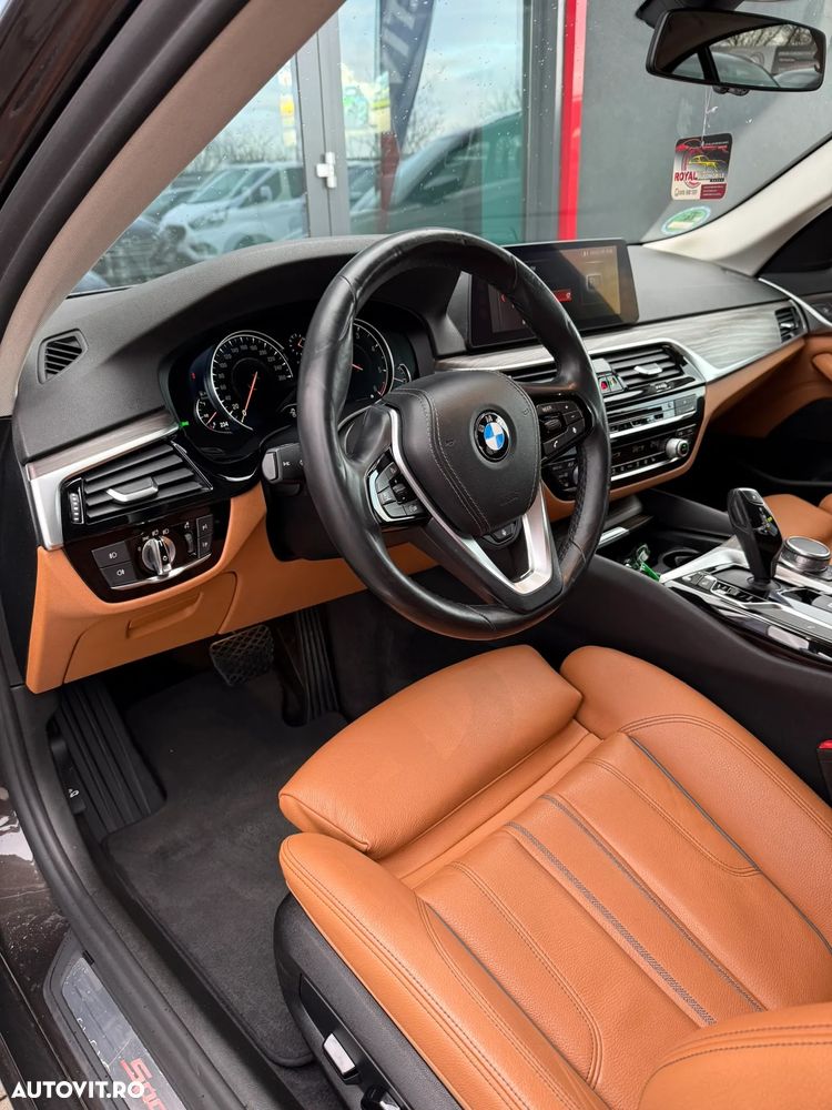 BMW Seria 5 520d Aut. Luxury Line - 15