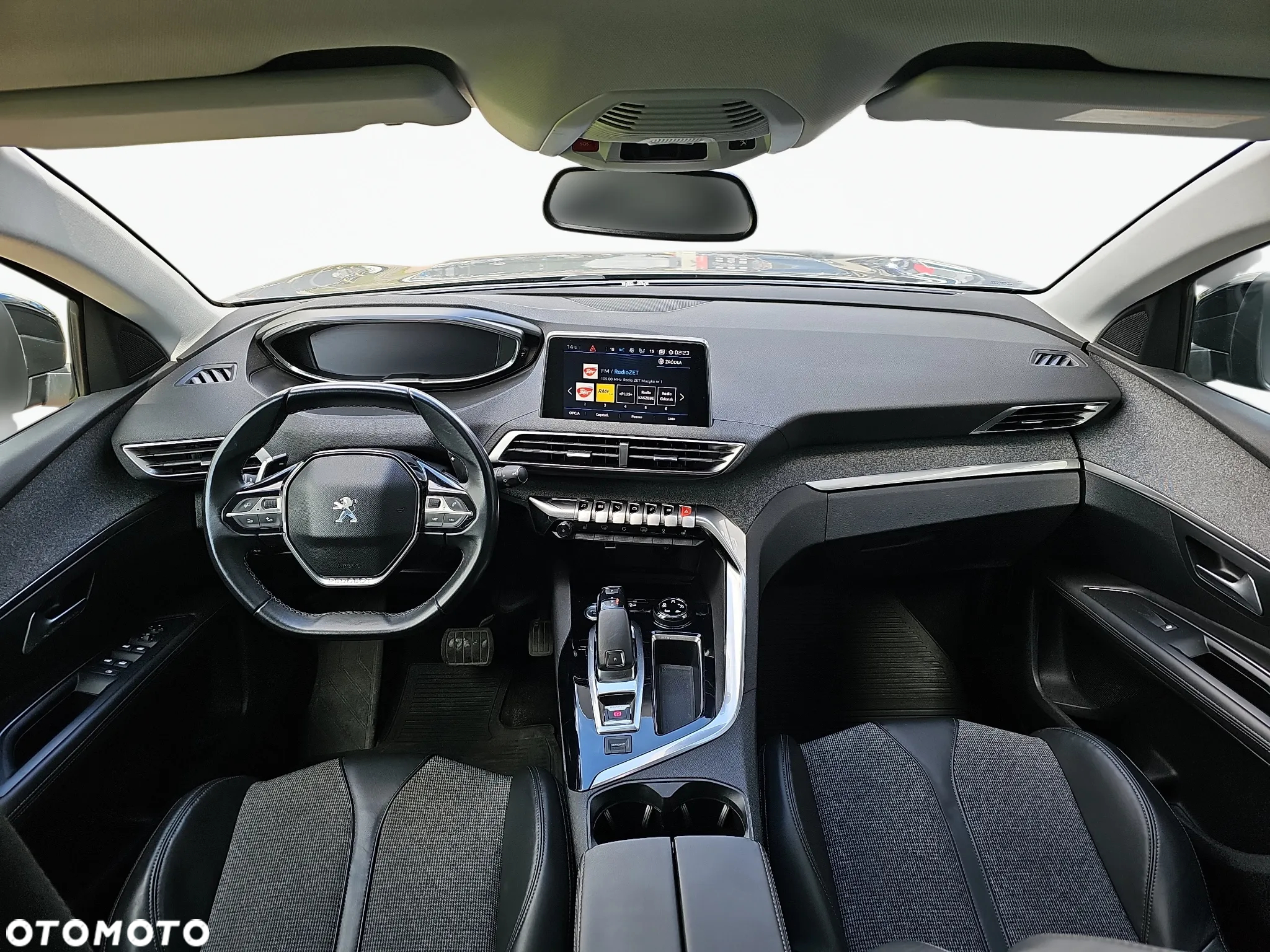 Peugeot 3008 1.2 PureTech Allure S&S EAT6 - 4