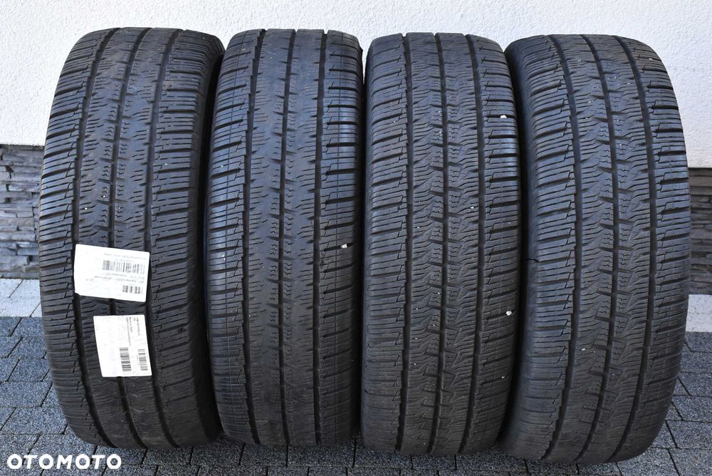 Continental VanContact 4Season 235/65R16 121/119R 8mm dot22