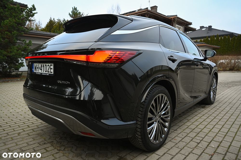 Lexus RX 350h Omotenashi - 4