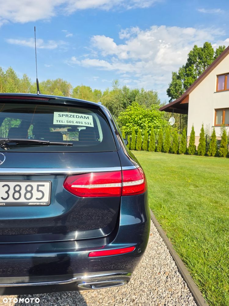 Mercedes-Benz Klasa E - 17