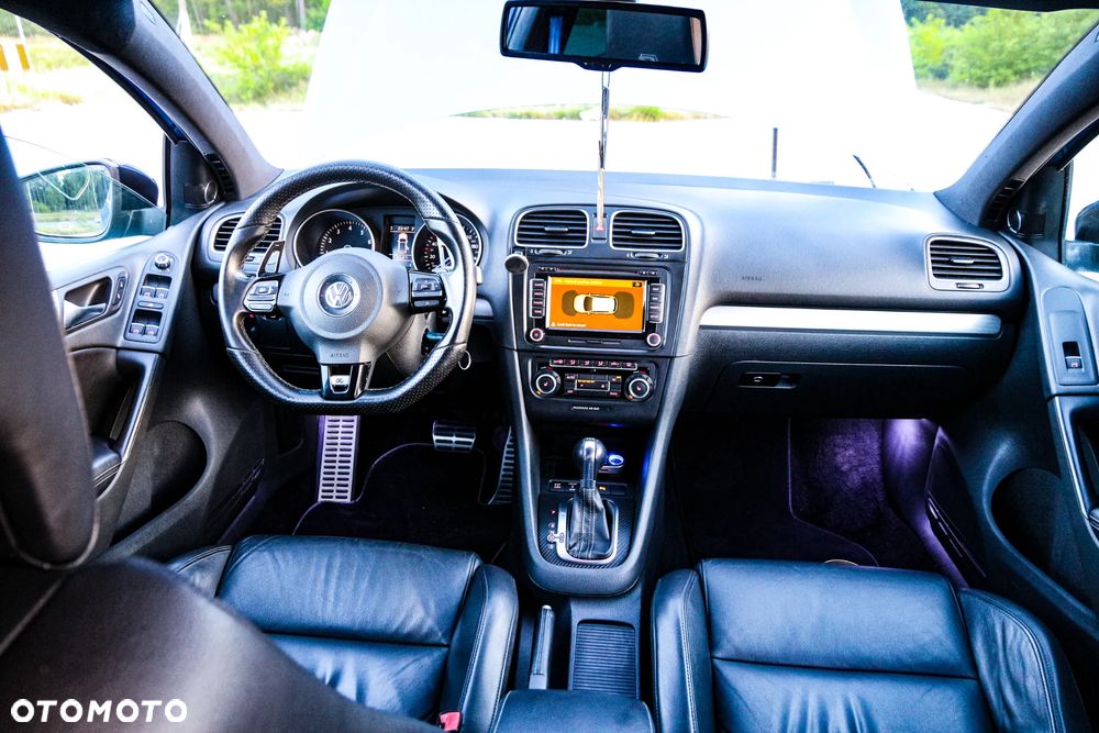 Volkswagen Golf - 25