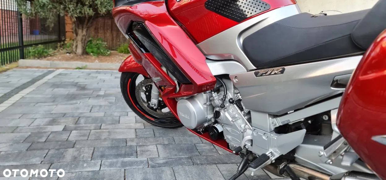 Yamaha FJR - 7