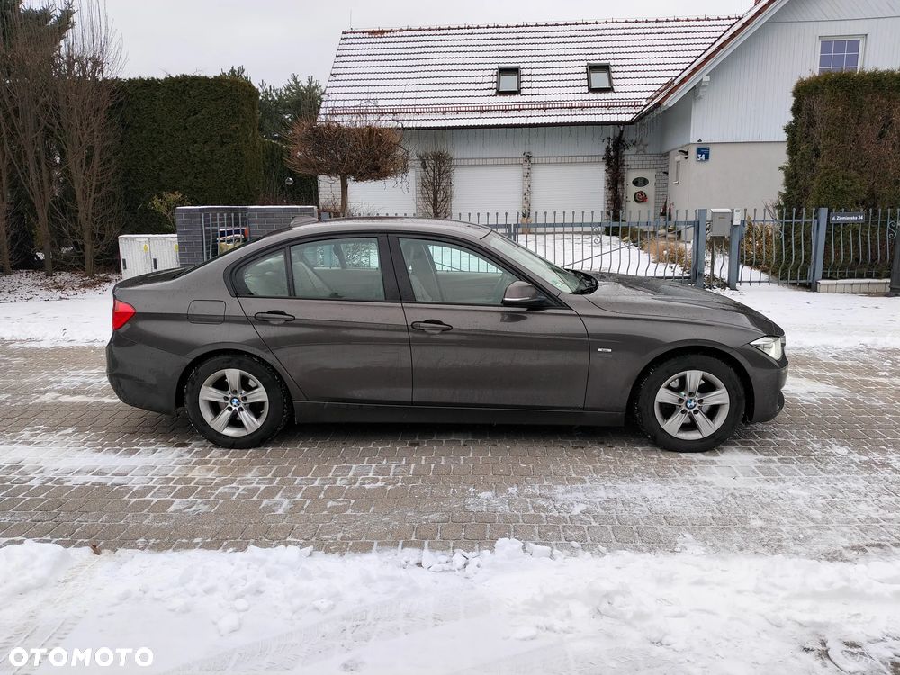 BMW Seria 3 320d Blue Performance Modern Line - 8