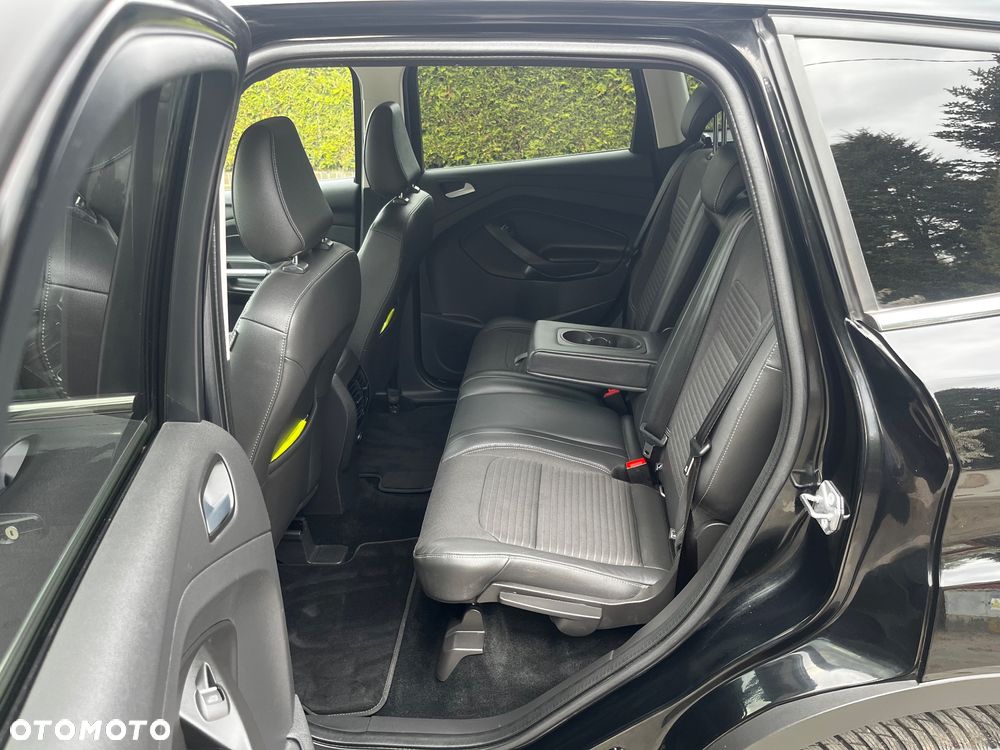 Ford Kuga 2.0 TDCi FWD Titanium Plus - 12