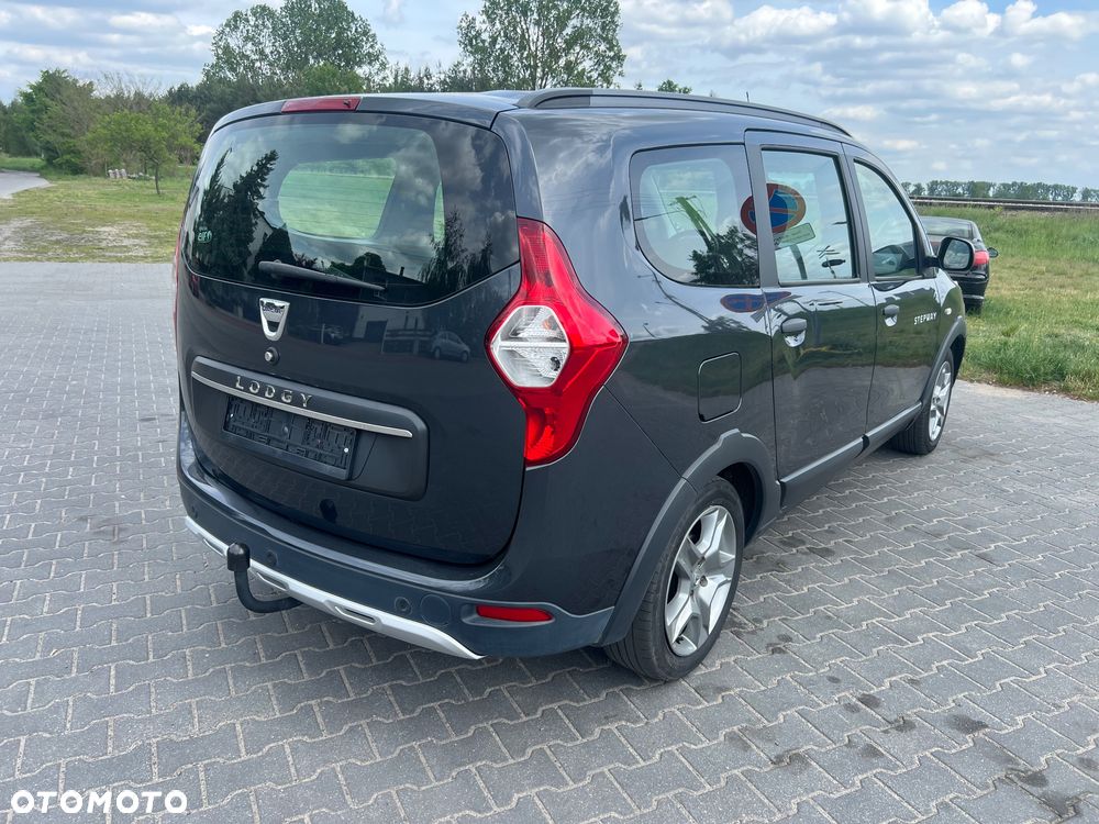 Dacia Lodgy 1.3 TCe Stepway S&S - 4