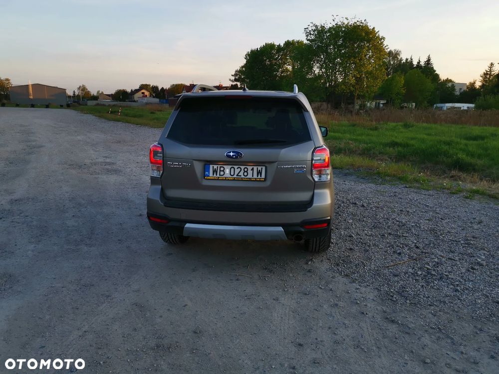 Subaru Forester 2.0D Lineartronic Exclusive - 4