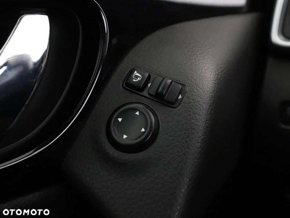 Nissan Qashqai 1.5 dCi DCT N-CONNECTA - 34