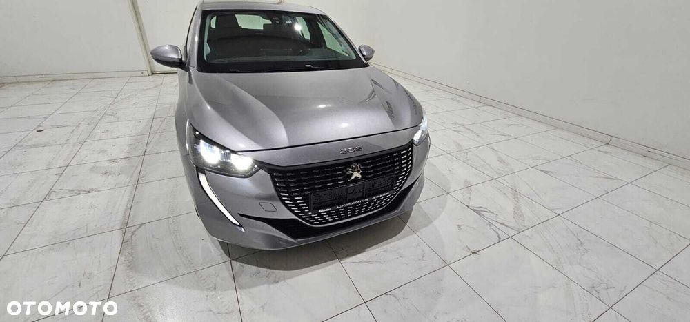 Peugeot 208 - 3