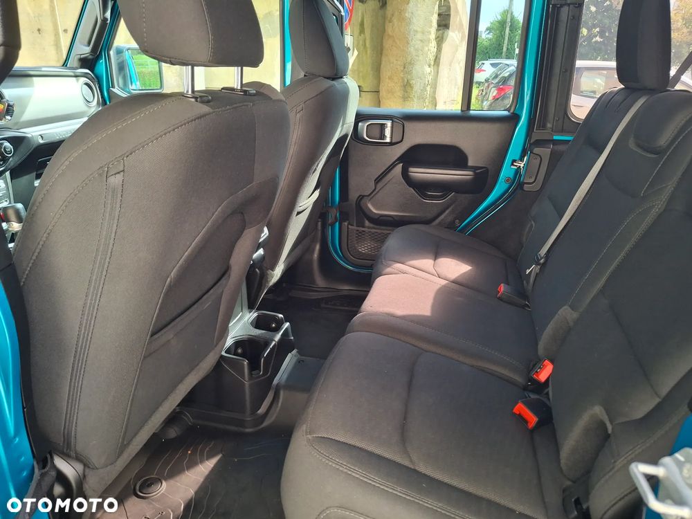Jeep Wrangler Unlimited GME 2.0 Turbo Sport - 18