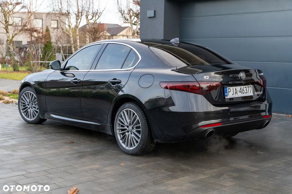 Alfa Romeo Giulia - 7