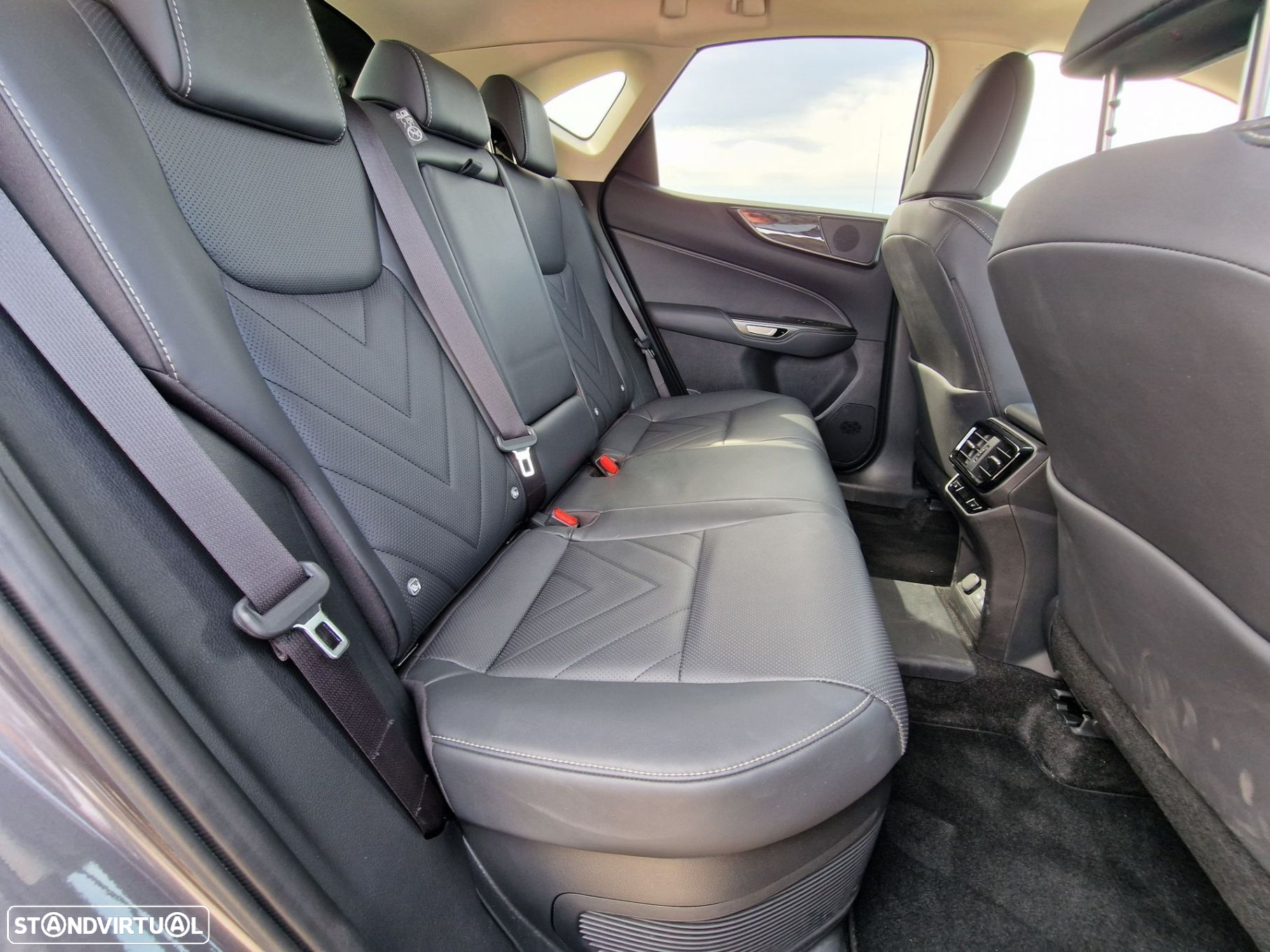 Lexus nx-450hplus - 14